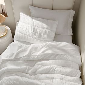Seersucker Ruched Quilt