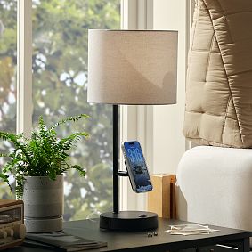 Wyatt SuperCharger Desk Lamp (22")