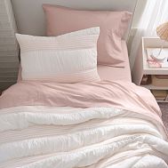 Seersucker Ruched Quilt - Pale Pink/Ivory